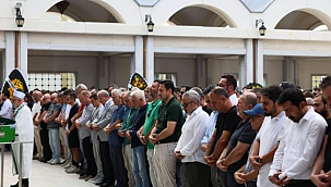 VALİ TORAMAN, MERHUM MEHMET KUTLU'NUN CENAZE TÖRENİNE KATILDI