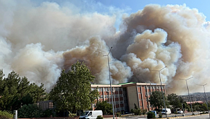 YANGIN ÜNİVERSİTEYE DAYANDI