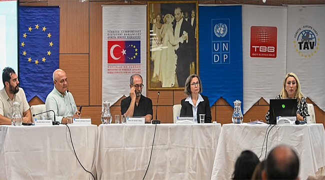 “ÇANAKKALE’DE İKLİM KRİZİ: AFETLER, SORUNLAR VE ÇÖZÜMLER” PANELİ GERÇEKLEŞTİRİLDİ