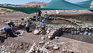 ÇOMÜ'LÜ BİLİM İNSANLARINDAN TARİHİ KEŞİF