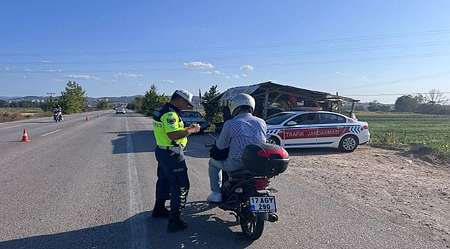 JANDARMA’DAN MOTOSİKLETLERE YÖNELİK TRAFİK DENETİMİ