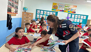 JANDARMA'DAN ÖĞRENCİLERE MAHREMİYET VE AKRAN ZORBALIĞI EĞİTİMİ