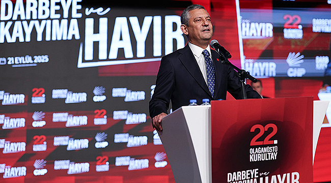 ÖZGÜR ÖZEL, CHP 22. OLAĞANÜSTÜ KURULTAYINDA YENİDEN SEÇİLDİ
