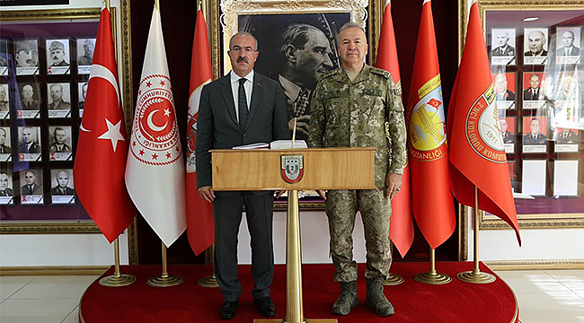 VALİ TORAMAN'DAN 2'NCİ KOLORDU KOMUTANI ÖZEREN'E ZİYARET