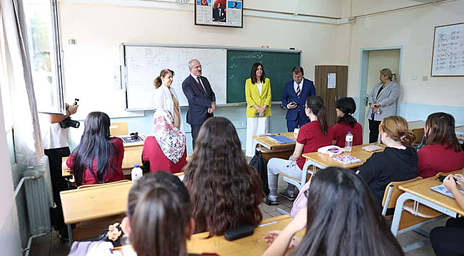 VALİ TORAMAN'DAN İBRAHİM BODUR ANADOLU LİSESİ'NE ZİYARET