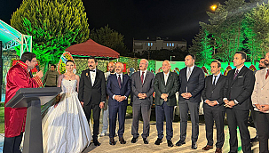 VALİ TORAMAN NİKÂH TÖRENİNE KATILDI
