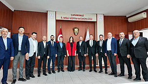 AK PARTİ ÇANAKKALE YÖNETİCİLERİNDEN MİLLİ EĞİTİM MÜDÜRÜNE ZİYARET