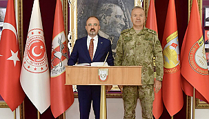 BÜLENT TURAN'DAN, 2. KOLORDU'YA ZİYARET