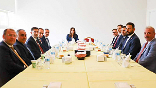 ÇANAKKALE'DE İLÇE MİLLÎ EĞİTİM MÜDÜRLERİ TOPLANTISI GERÇEKLEŞTİRİLDİ