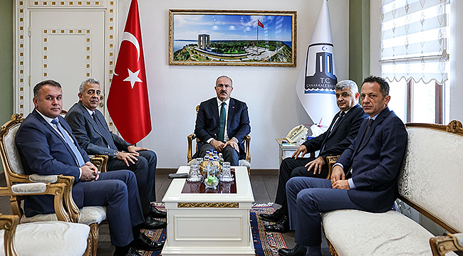 İL EMNİYET MÜDÜRÜ VE BAŞMÜFETTİŞLERDEN VALİ TORAMAN'A ZİYARET