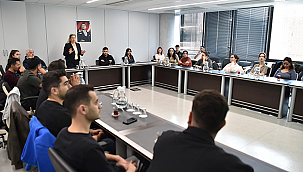 TIP FAKÜLTESİ ÖĞRENCİLERİNE İKLİM DEĞİŞİKLİĞİ VE SIFIR ATIK EĞİTİMİ