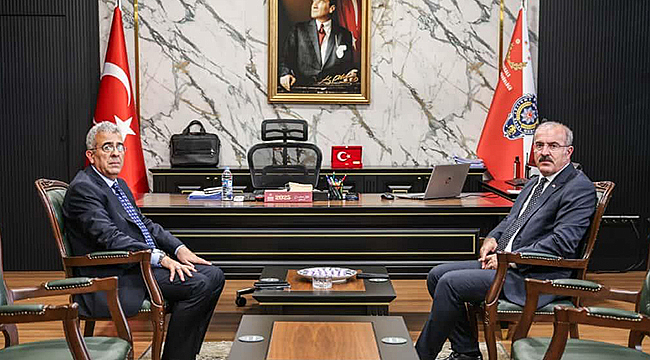 VALİ TORAMAN'DAN İL EMNİYET MÜDÜRÜ DAĞISTANLI'YA ZİYARET