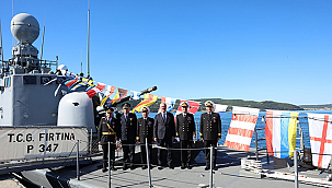 VALİ TORAMAN'DAN TCG FIRTINA GEMİSİNE ZİYARET