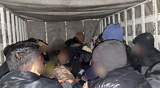 GÖÇMEN KAÇAKÇILIĞIYLA MÜCADELE KARARLILIKLA SÜRDÜRÜLÜYOR