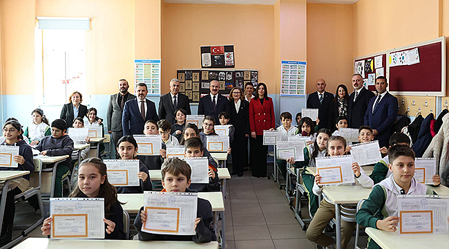 80 BİNİ AŞKIN ÖĞRENCİ KARNE ALDI