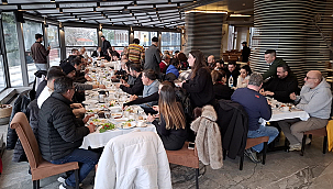 AK PARTİ TEŞKİLATI BASIN İLE BULUŞTU