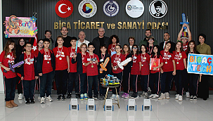 BİGAÇITECH ROBOTİK TAKIMI'NDAN BÜYÜK BAŞARI: 3 TURNUVADA 5 KUPA