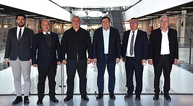 TROAS KATI ATIK BİRLİĞİ'NE ÜYE BELEDİYE BAŞKANLARINDAN BAŞKAN ERKEK'E ZİYARET