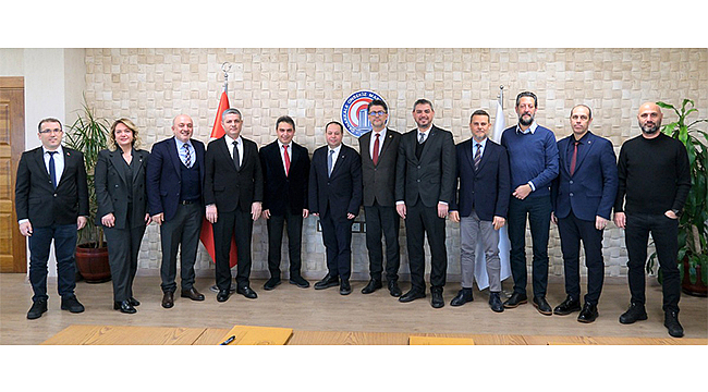 ÜNİVERSİTE, SANAYİ VE İŞKUR GÜÇLERİNİ BİRLEŞTİRDİ