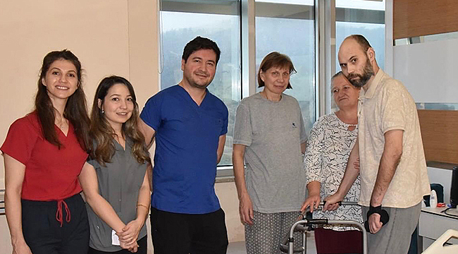 AĞIR TRAVMA GEÇİREN ÇİFT, AYLAR SÜREN TEDAVİNİN ARDINDAN TABURCU EDİLDİ