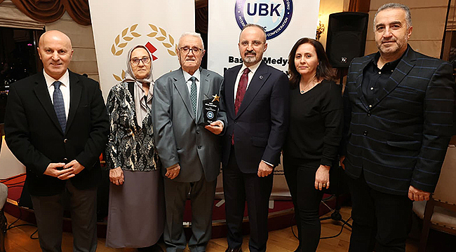 BÜLENT TURAN: BASIN, TEKNOLOJİK GELİŞMELERE KARŞI EN BÜYÜK SINAVI VERİYOR