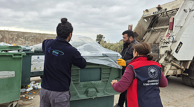 ÇANAKKALE'DE 8 YILDA 45 BİN KİLOGRAM ZİRAİ İLAÇ AMBALAJ ATIĞI TOPLANDI