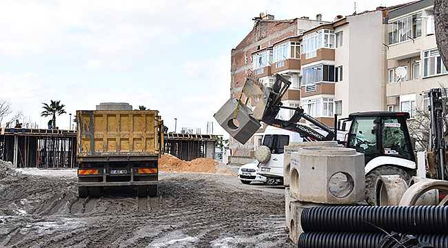 CEVATPAŞA MAHALLESİ'NDE ALTYAPI ÇALIŞMALARI ARALIKSIZ DEVAM EDİYOR