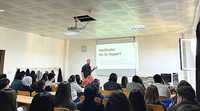 ÇOMÜ'DE FF TALKS SERİSİ SEKTÖR VE ÖĞRENCİLERİ BULUŞTURUYOR