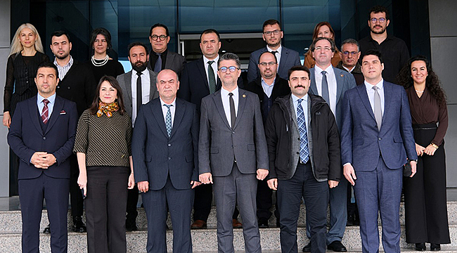 ÇOMÜ MESLEK YÜKSEKOKULLARI PROGRAMLARINA MEDEK AKREDİTASYON BELGELERİ TAKDİM EDİLDİ