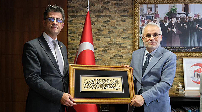 ÇOMÜ REKTÖRÜ ERENOĞLU'NDAN İL MÜFTÜSÜ BİLGİÇ'E ZİYARET
