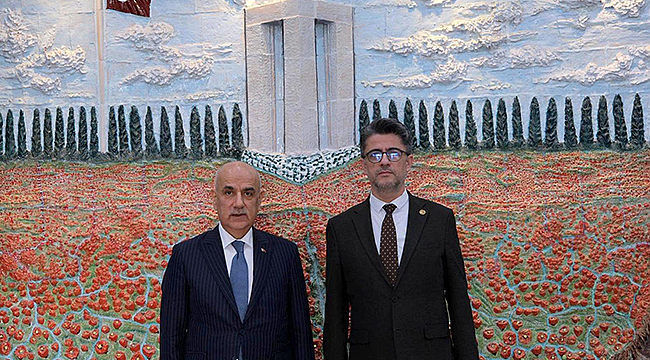 PROF. DR. VAHİT KİRİŞCİ'DEN REKTÖR ERENOĞLU'NA ZİYARET