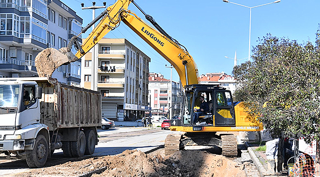 TROYA CADDESİ'NDE ALTYAPI YENİLEME ÇALIŞMALARI BAŞLADI