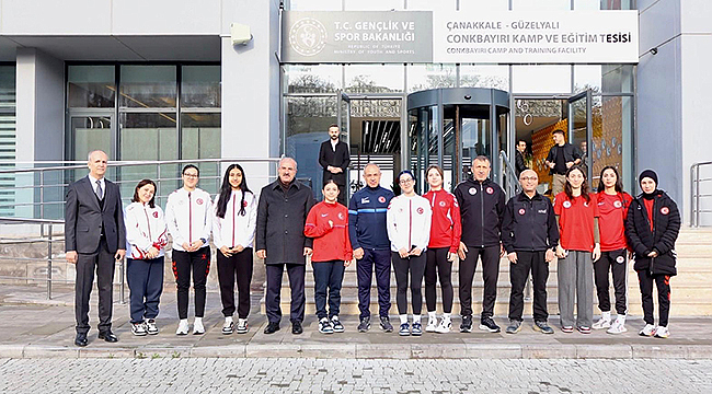 VALİ TORAMAN'DAN U19 KADIN BOKS MİLLİ TAKIMINA ZİYARET