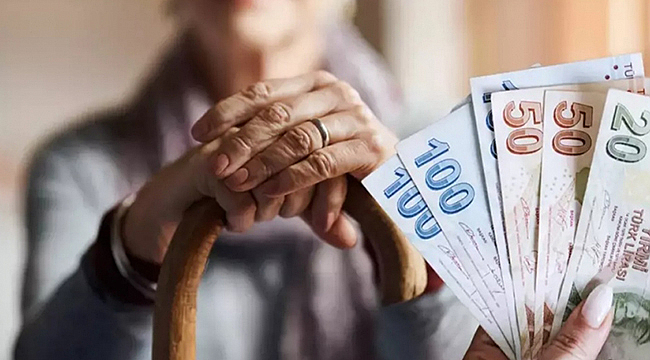 YAŞLI VE ENGELLİ AYLIKLARI HESAPLARA YATIRILMAYA BAŞLANDI