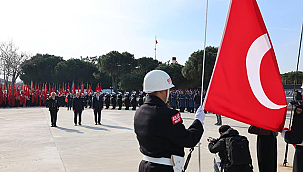 111 YIL SONRA DA AYNI RUH: "ÇANAKKALE GEÇİLMEZ"