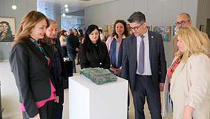 18 MART DOSTLUK KÖPRÜSÜ" 4. ULUSAL KARMA SERGİSİ AÇILDI