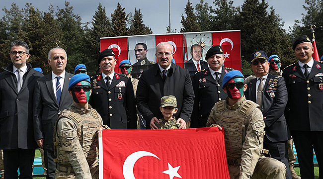 ÇANAKKALE'DE MEHMETÇİKLERİN ANT İÇME HEYECANI 