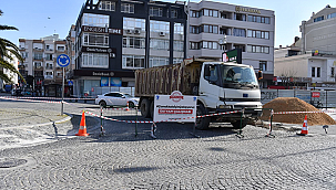 CUMHURİYET MEYDANI ÇEVRE DÜZENLEMESİ ÇALIŞMALARI DEVAM EDİYOR