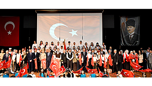 İSTİKLAL MARŞI'NIN KABULÜ VE MEHMET AKİF ERSOY'U ANMA PROGRAMI GERÇEKLEŞTİRİLDİ