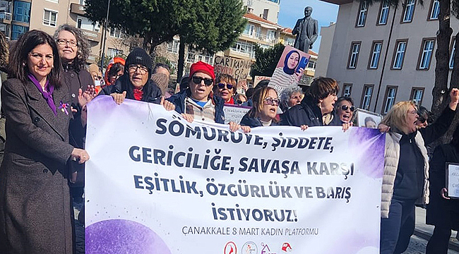 İYİ PARTİLİ KADINLAR 8 MART'TA SAHADAYDI