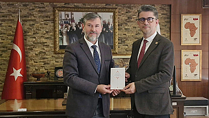 REKTÖR ERENOĞLU'NDAN MÜFTÜ TOPÇU'YA HAYIRLI OLSUN ZİYARETİ