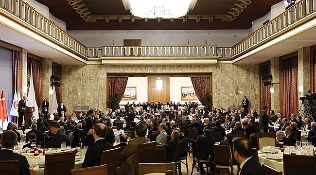 REKTÖR ERENOĞLU, TBMM BAŞKANI NUMAN KURTULMUŞ'UN İFTAR DAVETİNE KATILDI