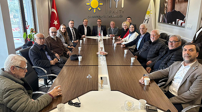 YENİ ÜYELERE ROZET TAKILDI