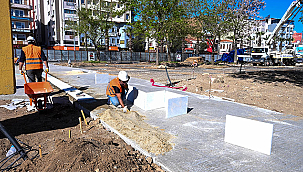 CUMHURİYET MEYDANI 2. ETAP ÇALIŞMALARI ARALIKSIZ SÜRÜYOR