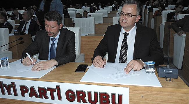 İYİ PARTİLİ ÜYELERDEN 2 YILLIK ÇALIŞMA RAPORU