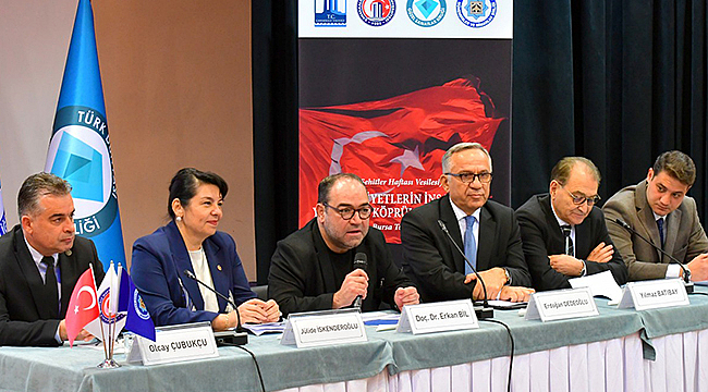 "MEDENİYETLERİN İNŞASINDA YOLLAR VE KÖPRÜLER" KONFERANSI ÇOMÜ EV SAHİPLİĞİNDE YAPILDI