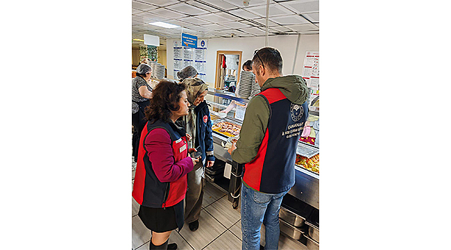 ÖĞRENCİLERİN SAĞLIĞI İÇİN YURT YEMEKHANELERİNDE EŞ ZAMANLI DENETİM