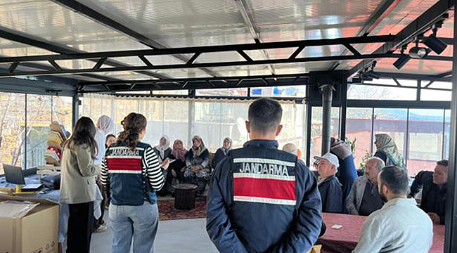 "ŞİDDETSİZ YARINLARA" PROJESİ AHMETÇE KÖYÜ'NDE ANLATILDI