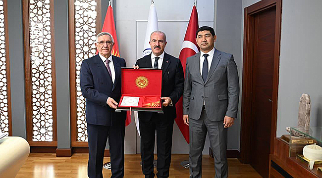VALİ TORAMAN'DAN MANAS ÜNİVERSİTESİ'NE ZİYARET