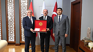VALİ TORAMAN'DAN MANAS ÜNİVERSİTESİ'NE ZİYARET